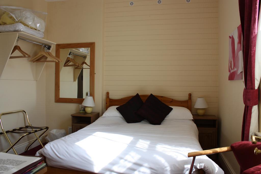Somerset House B&B Grange-over-Sands Exterior photo